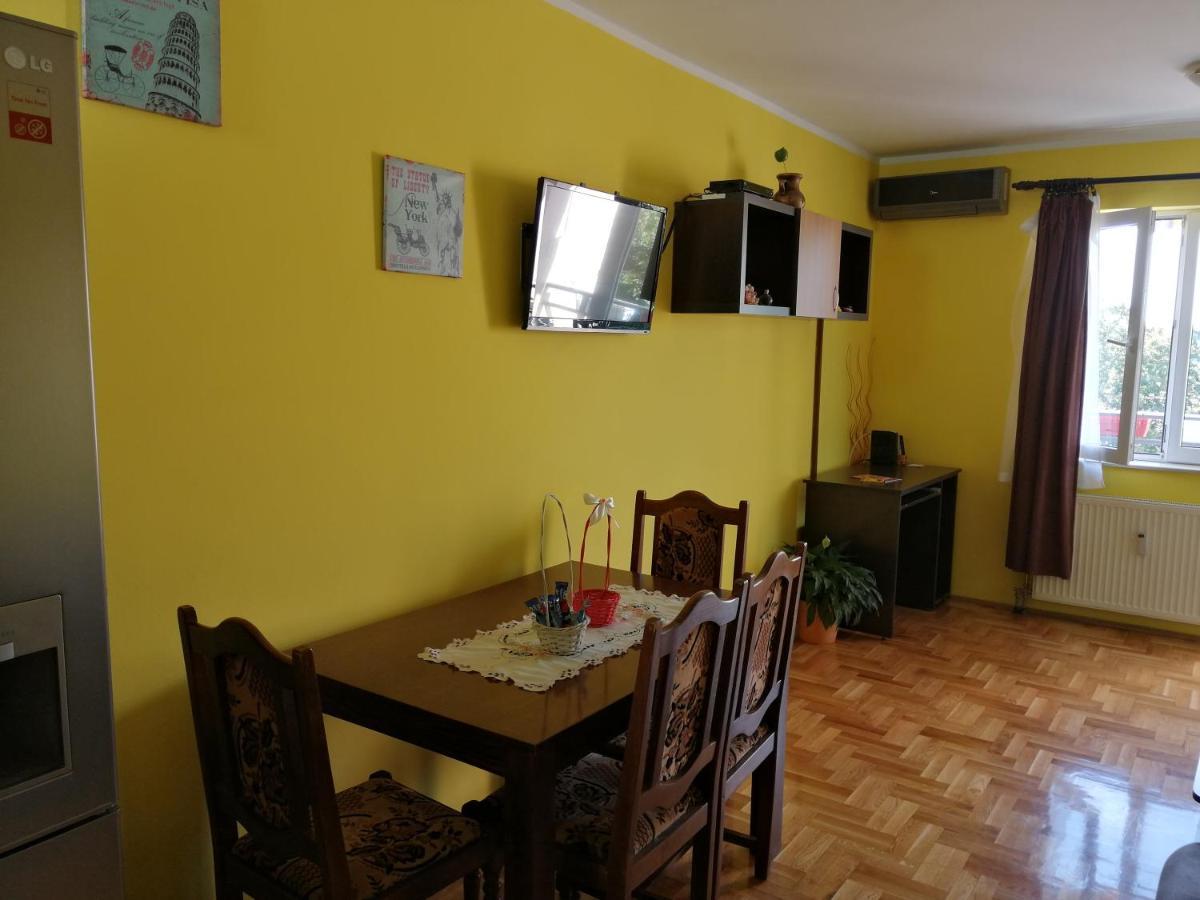 Helena Apartment Novi Sad Esterno foto